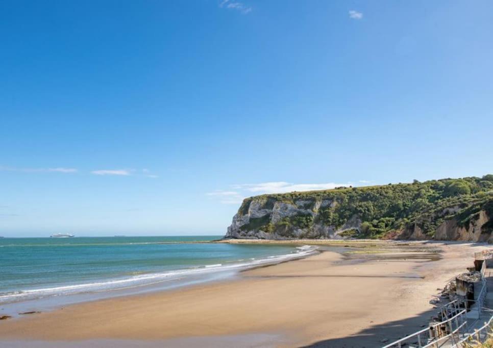 Hébergement de vacances Yarborough View 1 Whitecliff Bay Isle Of Wight *